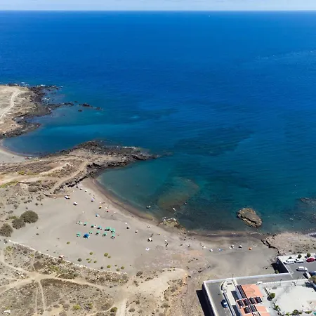 בית נופש Private Pool By Sunkeyrents Abades (Tenerife)